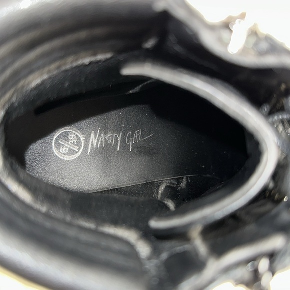 Nasty Gal Black Combat Boots size 6 new with small scratch - Picture 7 of 14
